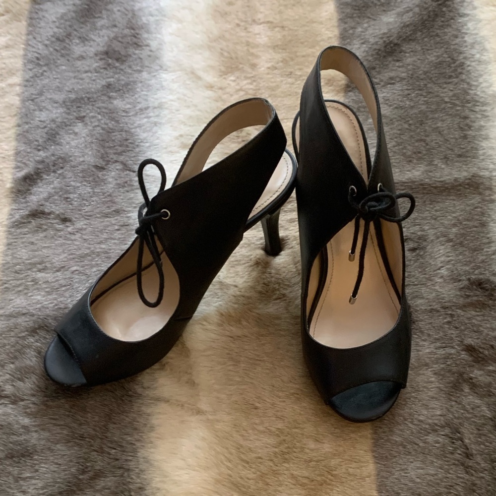 Front Tie Heels